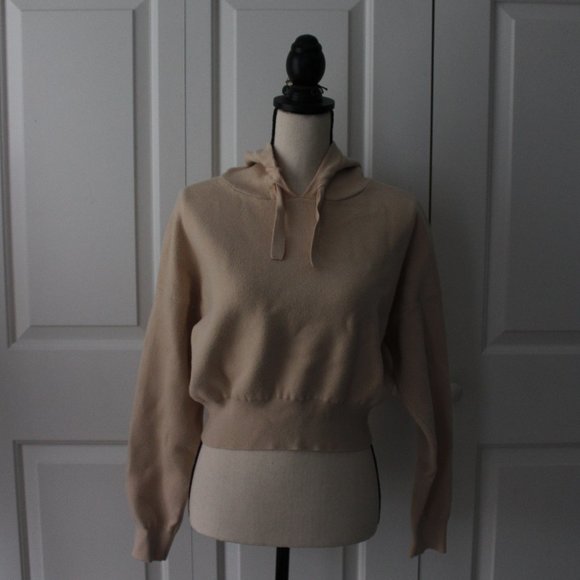 Forever 21 Tops - Forever 21 Beige Cropped Hoodie